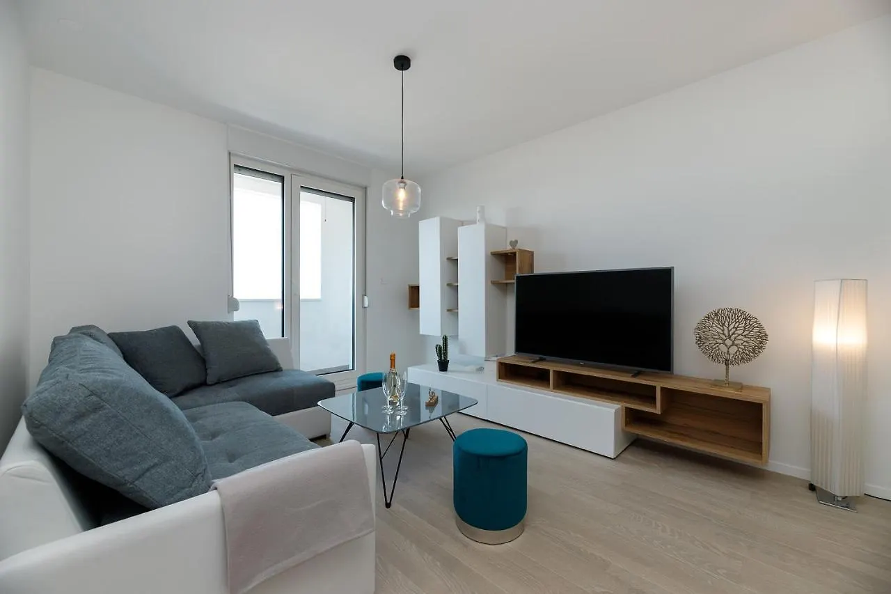 Apartment Malo Zadar Center - Rooftop, Wifi, Parking